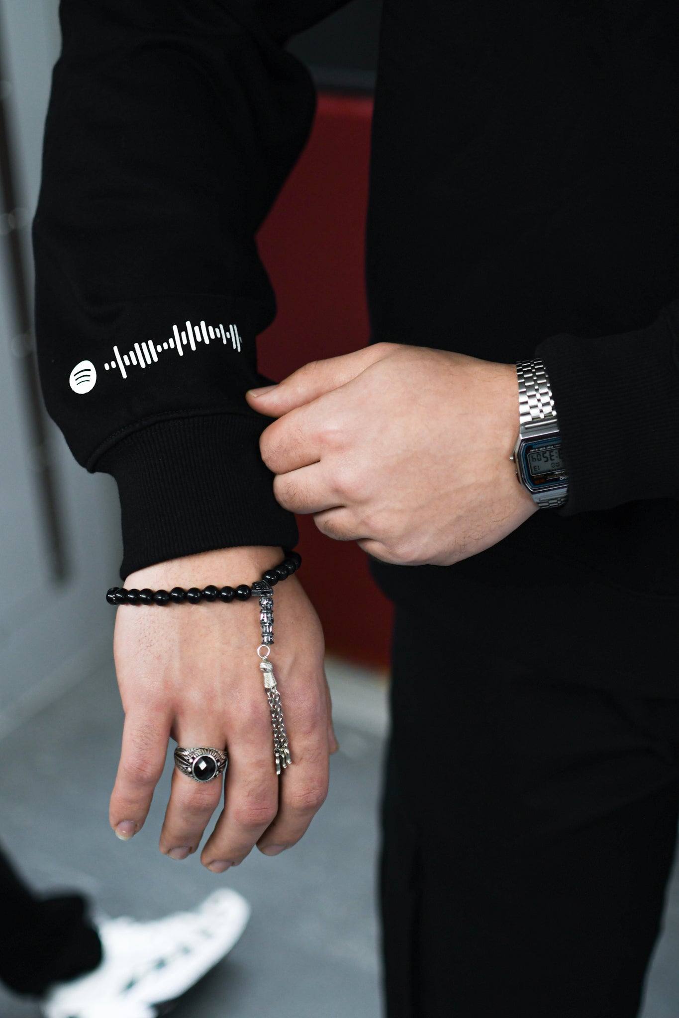 TDS x 5ivepillars Crewneck - Black